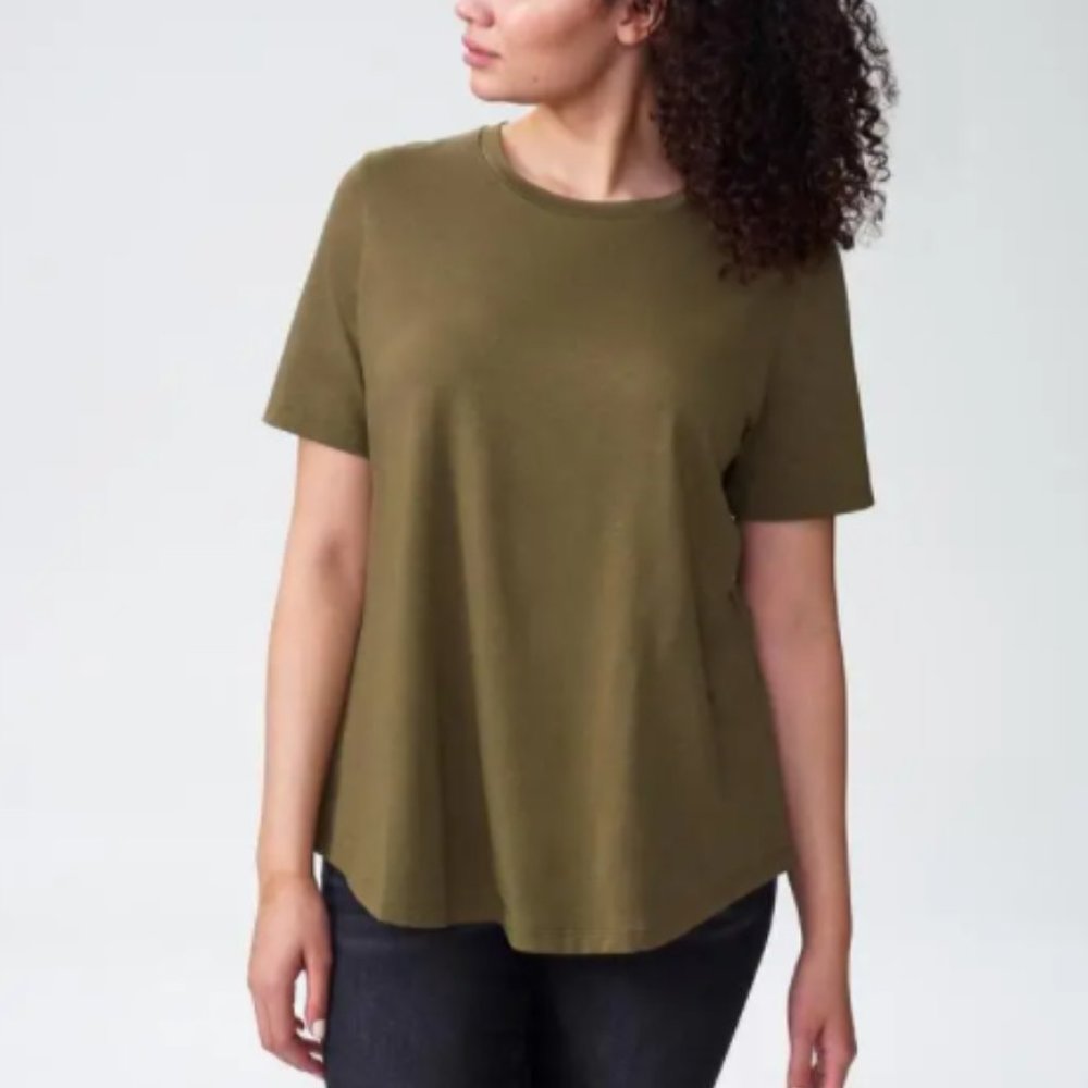 NWT Universal Standard Tee Rex in Olive, size XS (10-12)